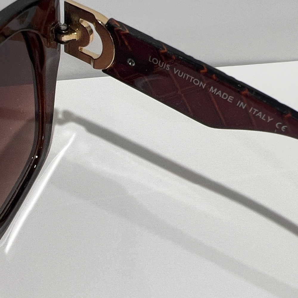 Louis Vuitton Brown Gradient Cat-Eye Sunglasses with Subtle Tortoiseshell - Picture 5 of 9